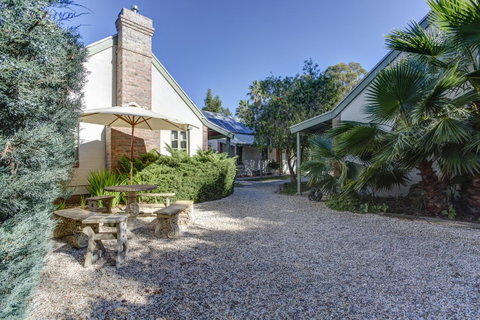 Tanunda Cottages - Accommodation in Surfers Paradise 8