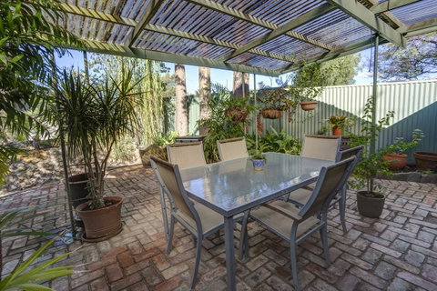 Tanunda Cottages - Accommodation in Surfers Paradise 17