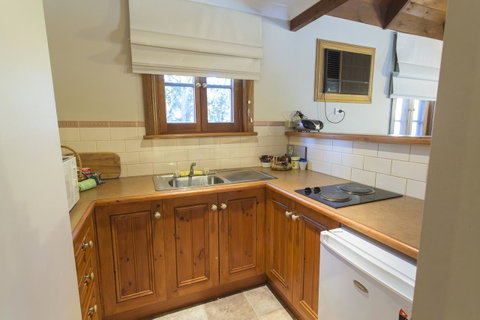 Tanunda Cottages - Accommodation in Surfers Paradise 5