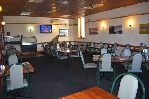 Commercial Hotel Morgan - Accommodation in Surfers Paradise 7