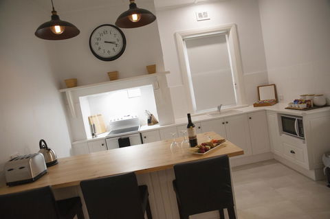 Two Cow Cottage Bed & Breakfast - Accommodation in Surfers Paradise 33