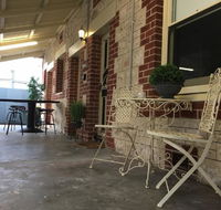 Two Cow Cottage Bed  Breakfast - Accommodation in Surfers Paradise