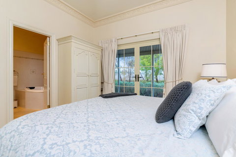 Barossa Vineyard Cottages - Accommodation in Surfers Paradise 14