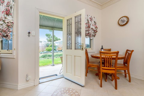 Barossa Vineyard Cottages - Accommodation in Surfers Paradise 19