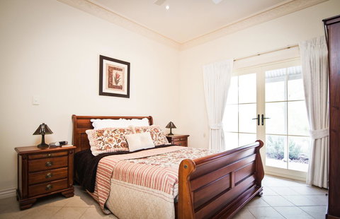 Barossa Vineyard Cottages - Accommodation in Surfers Paradise 32