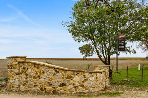 Barossa Vineyard Cottages - Accommodation in Surfers Paradise 9
