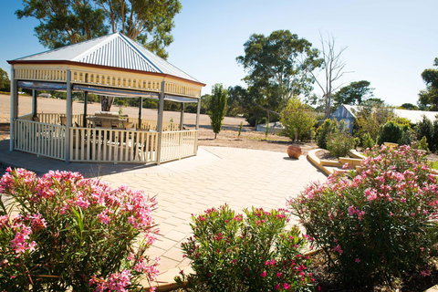 Barossa Vineyard Cottages - Accommodation in Surfers Paradise 4