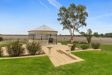 Barossa Vineyard Cottages - Accommodation in Surfers Paradise 25