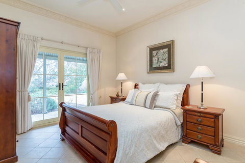 Barossa Vineyard Cottages - Accommodation in Surfers Paradise 12