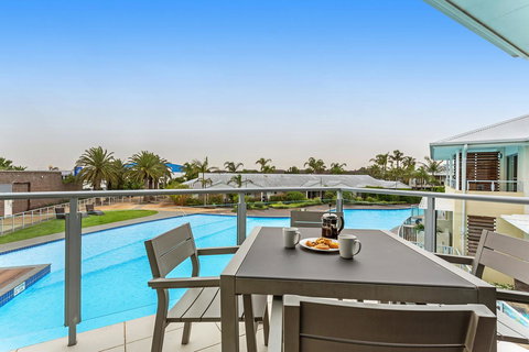 Pacific Blue 278-265 Sandy Pt Rd- Dual Key Access, Wifi, Linen And Air Conditioning - Accommodation in Surfers Paradise 2