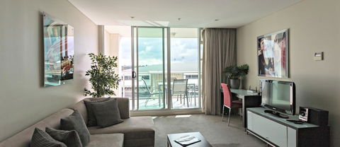 Adelaide DressCircle Apartments - North Terrace - Accommodation in Surfers Paradise 2
