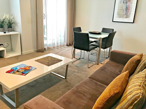 Adelaide DressCircle Apartments - North Terrace - Accommodation in Surfers Paradise 19