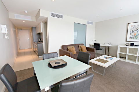 Adelaide DressCircle Apartments - North Terrace - Accommodation in Surfers Paradise 12