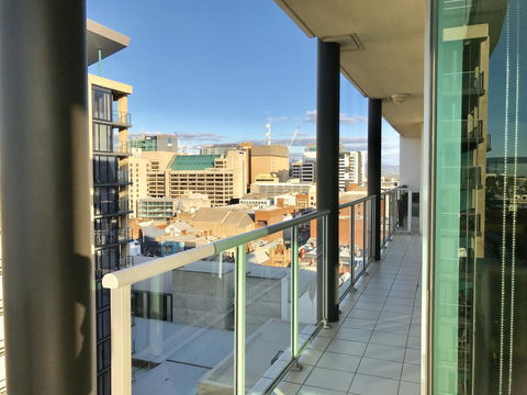 Adelaide DressCircle Apartments - North Terrace - Accommodation in Surfers Paradise 8