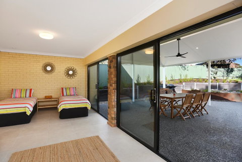 Port Of Call - Port Willunga - C21 SouthCoast Holidays - Accommodation in Surfers Paradise 22