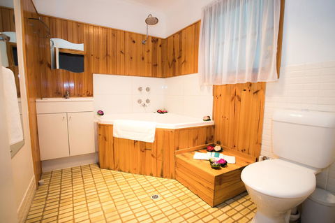 Seppelts View Cabins - Accommodation in Surfers Paradise 40
