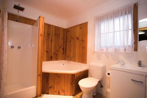 Seppelts View Cabins - Accommodation in Surfers Paradise 36