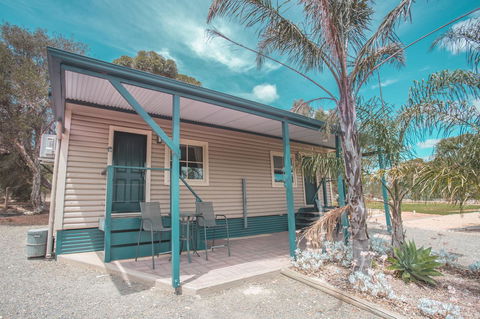 Seppelts View Cabins - Accommodation in Surfers Paradise 1