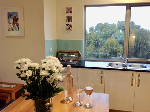 A Dune Escape - Accommodation in Surfers Paradise 2