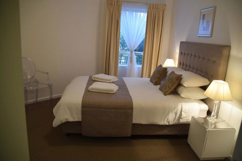 Spacious 4 BR And 2 Bathrooms City Apartment - Accommodation in Surfers Paradise 17