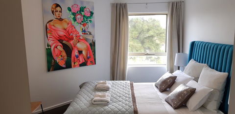 Spacious 4 BR And 2 Bathrooms City Apartment - Accommodation in Surfers Paradise 10