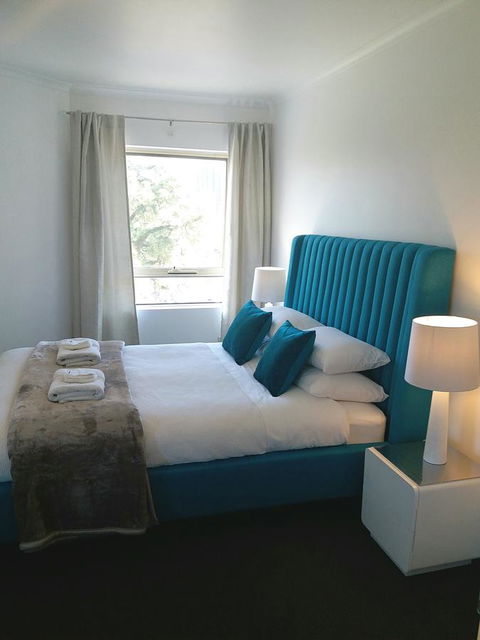 Spacious 4 BR And 2 Bathrooms City Apartment - Accommodation in Surfers Paradise 11