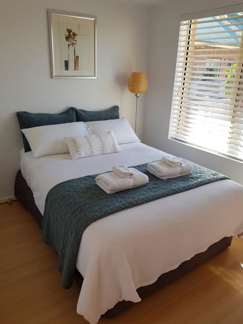 Spacious 4 BR And 2 Bathrooms City Apartment - Accommodation in Surfers Paradise 6