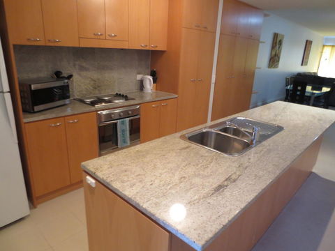 Lights Landing Apartments - Accommodation in Surfers Paradise 21