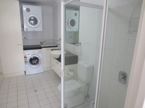 Lights Landing Apartments - Accommodation in Surfers Paradise 36