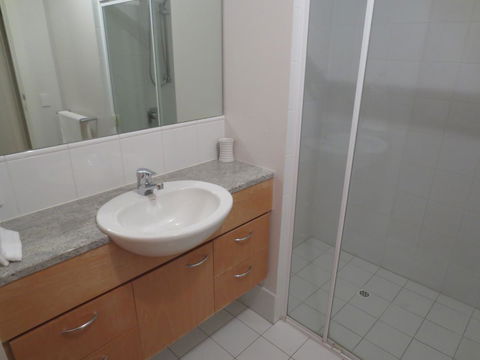 Lights Landing Apartments - Accommodation in Surfers Paradise 26