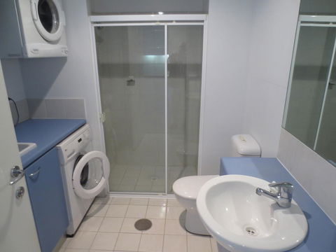 Lights Landing Apartments - Accommodation in Surfers Paradise 28