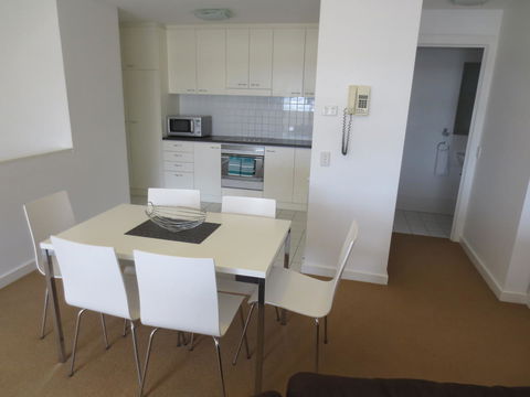 Lights Landing Apartments - Accommodation in Surfers Paradise 39