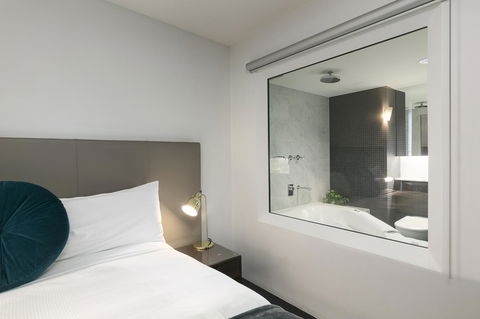 The Soho Hotel - Accommodation in Surfers Paradise 16