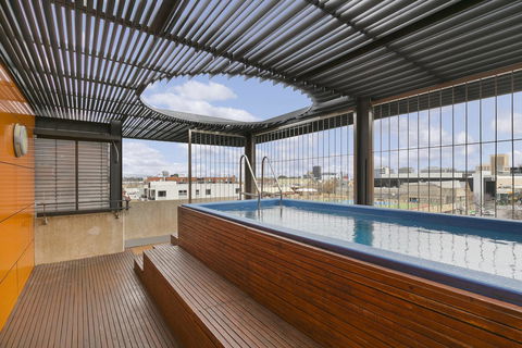 The Soho Hotel - Accommodation in Surfers Paradise 13
