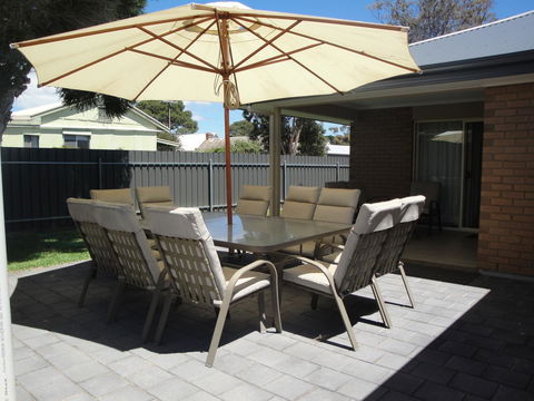 White Sands Retreat - Accommodation in Surfers Paradise 9