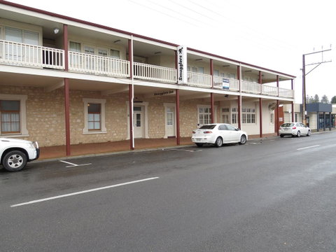 Smugglers Inn Studio Apartments - Accommodation in Surfers Paradise 10