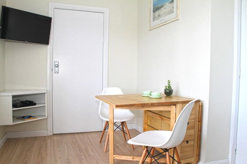 Smugglers Inn Studio Apartments - Accommodation in Surfers Paradise 14
