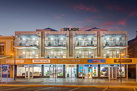 Semaphore Splash Apartments - Accommodation in Surfers Paradise 0