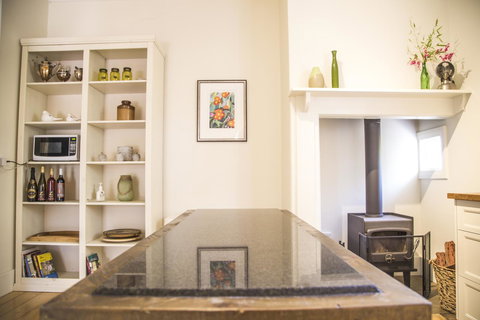 Mataro Cottage - Accommodation in Surfers Paradise 8