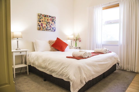 Mataro Cottage - Accommodation in Surfers Paradise 12