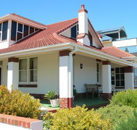 Brighton Beach House - Accommodation in Surfers Paradise