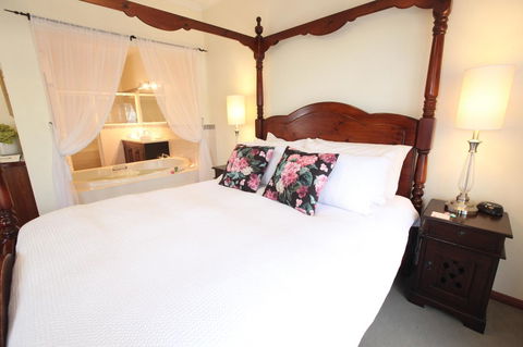 Wine And Roses Bed And Breakfast - Accommodation in Surfers Paradise 17