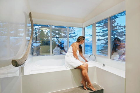 Seawall Apartments - Accommodation in Surfers Paradise 18