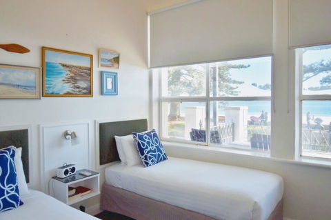 Seawall Apartments - Accommodation in Surfers Paradise 11