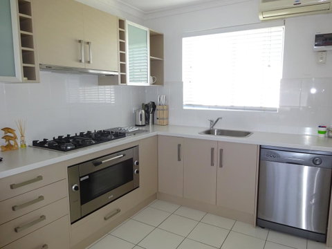 Selene Holiday Apartment @West Beach - Accommodation in Surfers Paradise 16
