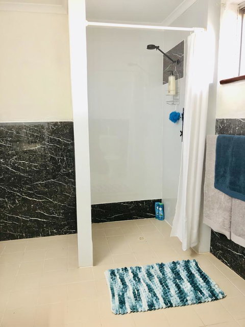 Aussie Opal Diggers Outback Retreat-Undergound - Accommodation in Surfers Paradise 18