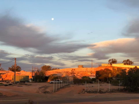 Aussie Opal Diggers Outback Retreat-Undergound - Accommodation in Surfers Paradise 3