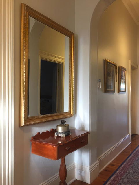 8 Osborne - Accommodation in Surfers Paradise 4