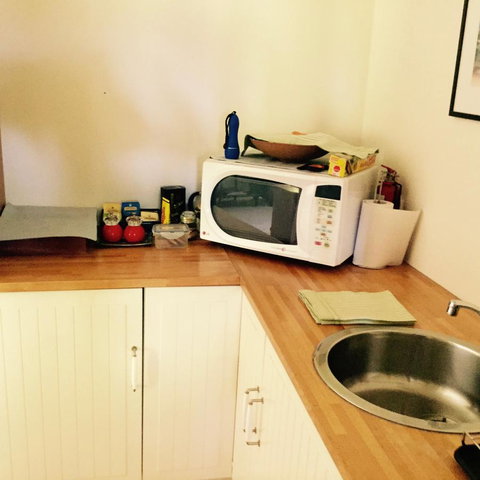 STUDIO ECHUNGA Adelaide Hills - Accommodation in Surfers Paradise 11