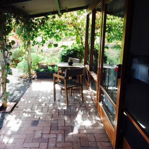 STUDIO ECHUNGA Adelaide Hills - Accommodation in Surfers Paradise 1